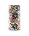 cilindervormige doos van washi-papier met roze en blauwe bloemmotieven en groene bladeren
