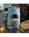Blaue Metalldose Little Geisha mit losen Teeblättern, traditionelle japanische Geisha-Dekoration mit Regenschirm