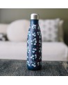 bottiglia isotermica blu navy motivi fiori bianchi e bacche rosse tappo inox