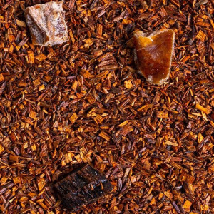 Rooibos-Mischung mit Dattenstücken und Vanille für einen genussvollen Aufguss