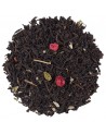 thé noir feuilles entières avec morceaux de cassis et feuilles vertes