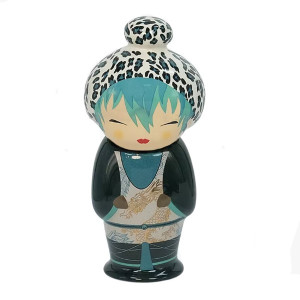 Keramische infuser figuur met luipaardprint muts en jurk met blauwe en zwarte draakdecoratie