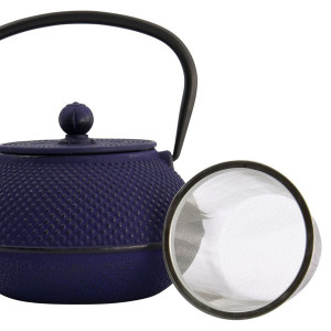 Gusseiserne Teekanne in Blau mit Edelstahl-Teesieb, 80 cl Fassungsvermögen, traditionelles japanisches Design