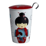 Porseleinen theemok met rood en blauw geisha-motief en rood deksel met metalen handgreep