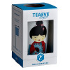 Theemok Little Geisha Red met geisha- en waaiermotief in witte en blauwe kartonnen verpakking