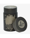 Schwarze Teedose Komorebi mit Kirschblüten- und Vogelmotiven in traditionellem japanischem Design