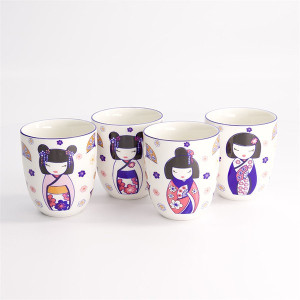 Cofanetto di quattro tazze in porcellana decorate con bambole giapponesi kawaii Maiko 170 ml