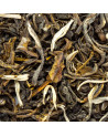 dried Vietnam Mao Feng white tea leaves with delicate white and green buds