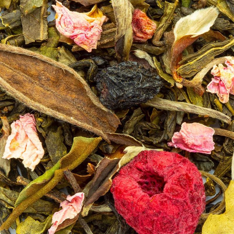 Thé blanc avec feuilles séchées groseille framboise et pétales de rose Thés et Traditions