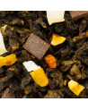 Mischung aus Oolong-Tee mit Mandelstückchen, Schokolade und Trockenfrüchten