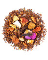 Mischung aus Rooibos mit Zitrusschalen, Nelken und Blütenblättern für die Weihnachtsinfusion