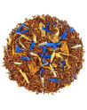 Mengsel van rooibos met blauwe gele bloemen en stukjes gedroogd fruit voor infusie