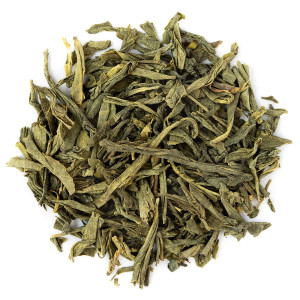 lose Sencha-Matcha-Grünteeblätter in grüner Farbe und trockener Textur