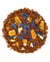 Mischung aus Rooibos mit Zitrusschalen und blauen Blütenblättern