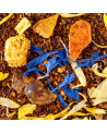 Mischung aus Rooibos mit Pfirsich- und Aprikosenstücken sowie blauen und gelben Blütenblättern