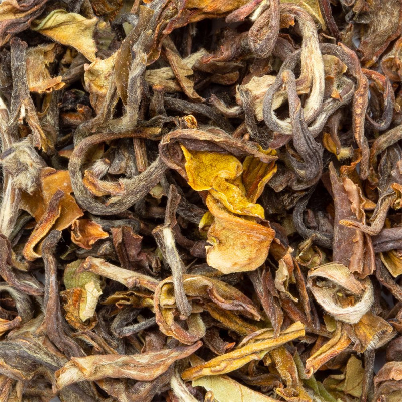 Gedroogde bladeren van Oolong Nepal 1st Flush Jun Chiyabari thee met bruine en gele tinten
