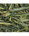 grüner Tee Japan Sencha Mizuki ganze Blätter gerollt grüne und hellgelbe Farbe