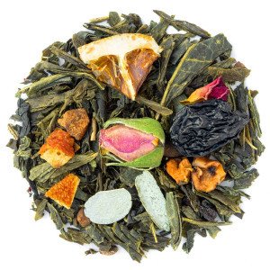 Mischung aus Sencha-Grüntee mit getrockneten rosa Zitrusfrüchten und Pflaumen für die Weihnachtsinfusion