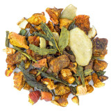 mengsel van groene theebladeren stukjes gedroogd fruit en kruiden voor creamy matcha kruidenthee