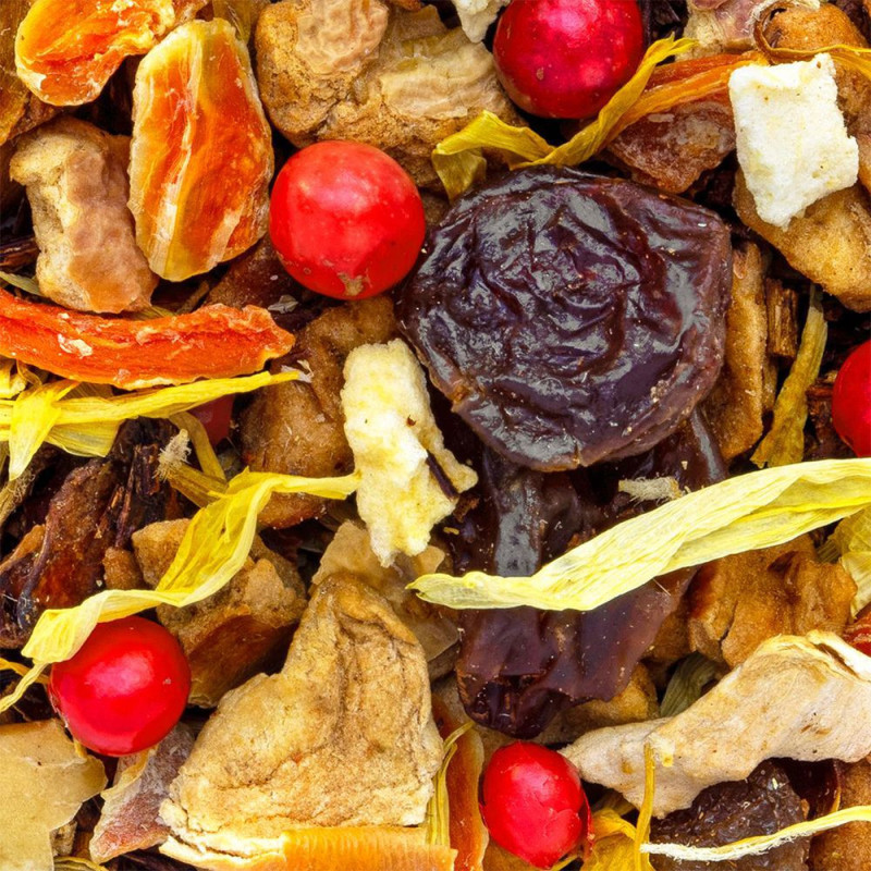 Mischung aus Trockenfrüchten und Blüten für den Kräutertee Pfirsich aus dem Weinberg von Thés & Traditions