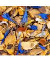 Mischung aus Gewürzen und getrockneten blauen Blüten für Ayurveda-Kräutertee Vata von Thés & Traditions