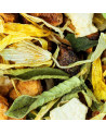 Mischung aus getrockneten Kräutern, Blüten und Rindenstücken für die Abendinfusion von Thés & Traditions