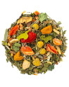 Detox-Kräutertee-Mischung mit Minze, getrockneten Blättern, Fruchtstücken und gelben Blüten