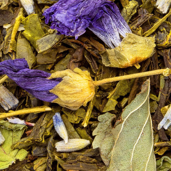 green tea blend lavender leaves and dried flowers for Lavender Garden infusion
