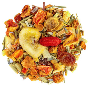 Mischung aus exotischem Kräutertee mit getrockneten Bananenstücken, Beeren und aromatischen Kräutern