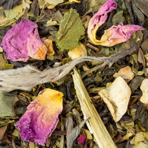 slimming green tea blend with flower petals and citrus peels Thés et Traditions