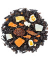 Schwarztee mit Mandelstücken, Zimt, Trockenfrüchten und Zitrusschalen