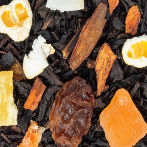 miscela di tè nero con pezzi di mandorla scorza d'arancia e frutta secca