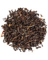 Feuilles sèches de thé noir Laokhowa aux nuances brunes et noires
