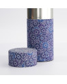 Runde Washi-Box Fuka mit blau-weißem Blumenmotiv zur Teeaufbewahrung