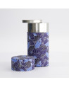 Zylindrische Washi-Schachtel mit Fächer-Motiv in Blau und Schwarz, metallischer Deckel geöffnet