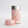 Metalen doos bekleed met washi papier met roze kersenbloesem sakura patroon geopend