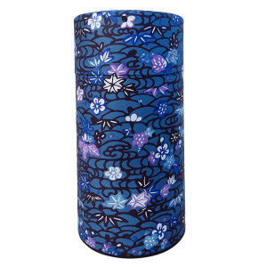 Zylindrische Washi-Box Kaiyo in Dunkelblau mit japanischen Blüten- und Wellenmotiven