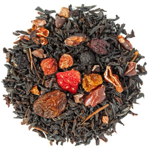Mischung aus Schwarztee mit Stücken getrockneter Früchte, Beeren und Gewürzen von Thés & Traditions
