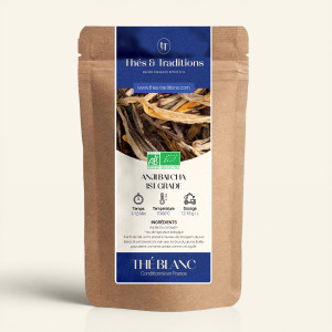 Nachfüllbarer Kraftpapierbeutel mit Thé Blanc Anji Bai Cha 1st Grade, dunkelblau-goldenes Etikett von Thés & Traditions, Sichtfe