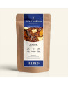 Wiederverschließbarer Kraftpapierbeutel mit Rooibos Mowbray, dunkelblauem und goldenem Etikett von Thés & Traditions, Sichtfenst