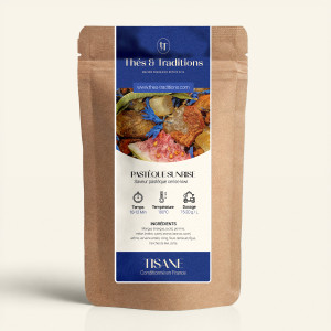 Nachfüllbarer Kraftpapierbeutel mit Kräutertee Wassermelone Sunrise, Etikett in Marineblau und Gold von Thés & Traditions, Fenst