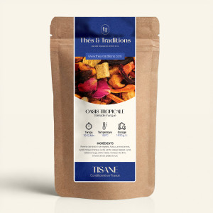 Nachfüllbarer Kraftpapier-Teebeutel mit Kräutertee Oasis Tropicale, dunkelblauem und goldenem Etikett von Thés & Traditions, Fen