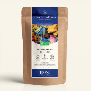 Nachfüllbarer Kraftpapierbeutel mit Kräutertee Pflanzen Gewürze und Blüten, Etikett in Dunkelblau und Gold von Thés & Traditions