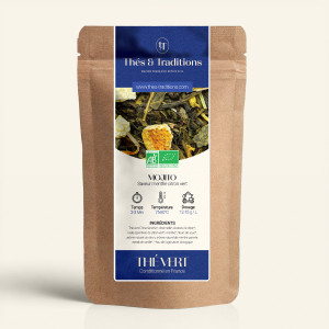 Wiederverschließbarer Kraftbeutel mit grünem Mojito-Tee, dunkelblau-goldenes Etikett von Thés & Traditions, Fenster zeigt die Te