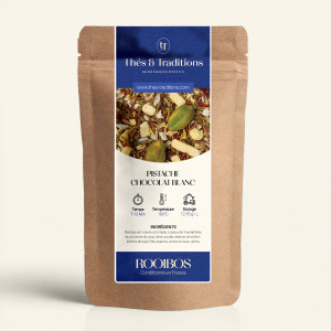 Wiederverschließbarer Kraftbeutel mit Rooibos Pistazie Weiße Schokolade, dunkelblau-goldenes Etikett von Thés & Traditions, Fens