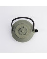 Groene gietijzeren Arare theepot 80cl met zwarte handgreep en getextureerd motief op het deksel