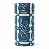 Cilindervormige doos van washi-papier met blauw, wit en rood motief voor theeopslag