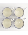 Quatre mugs blancs décorés de motifs floraux bleus style japonais 38cl