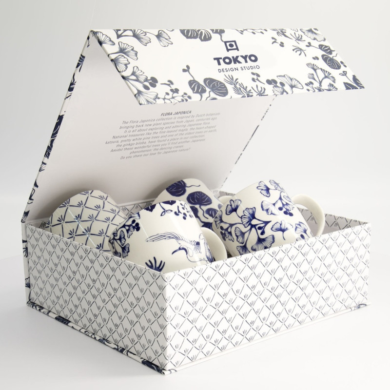 Coffret de deux mugs 38cl en porcelaine motifs floraux japonais bleu et blanc