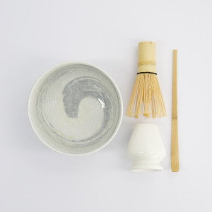 Matcha-Hayase-Set mit Schale, Bambusbesen Chasen, Teelöffel Chashaku, Bestenhalter Thés & Traditions